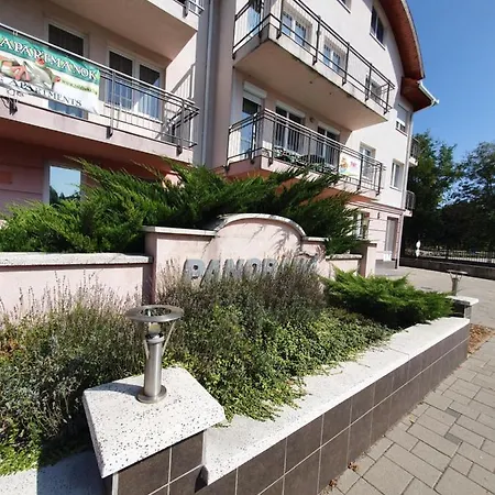 Relax Wellness Manzard * Hajduszoboszlo